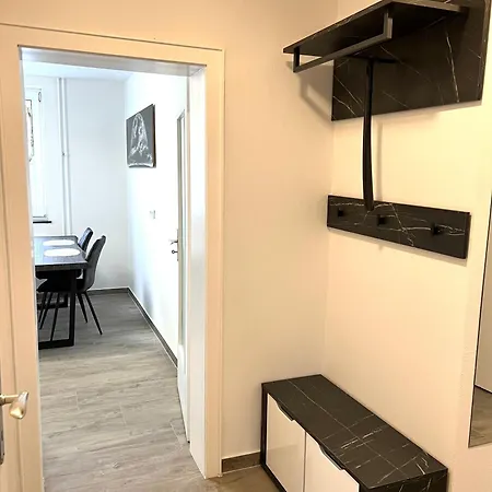 Sweet Apartment *